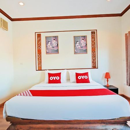 Oyo 1117 Phuket Airport Suites 타랑 외부 사진