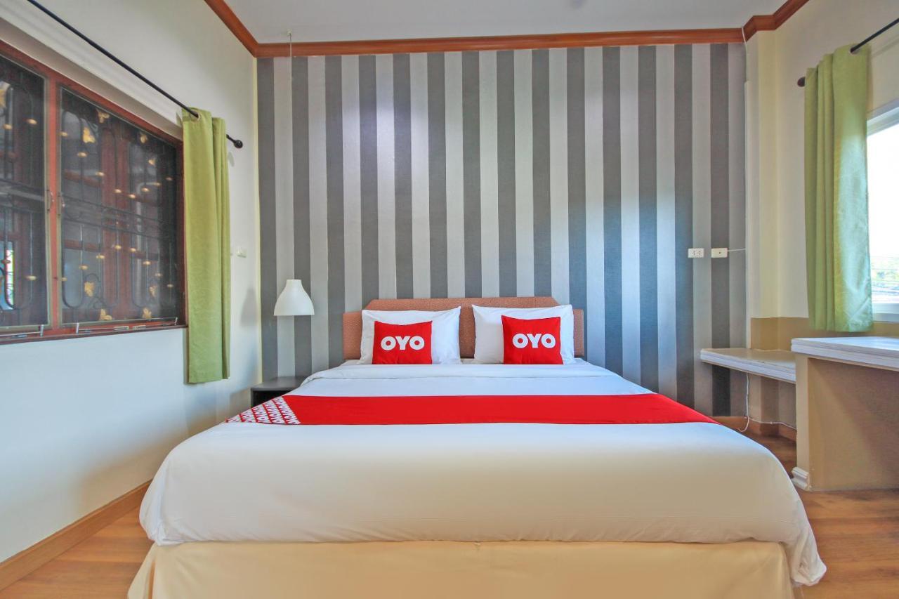 Oyo 1117 Phuket Airport Suites 타랑 외부 사진